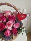 母の日のプレゼントバラの花かご